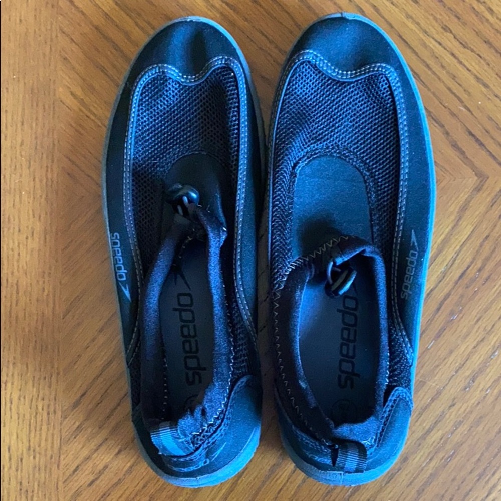 Men’s Speedo Watershoes Size Small (7/8)